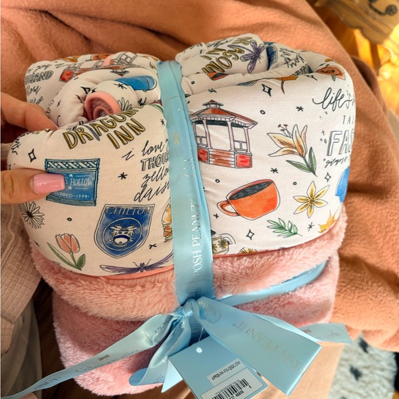 Gilmore girls posh peanut plush blanket with bamboo - Picture 2 of 4